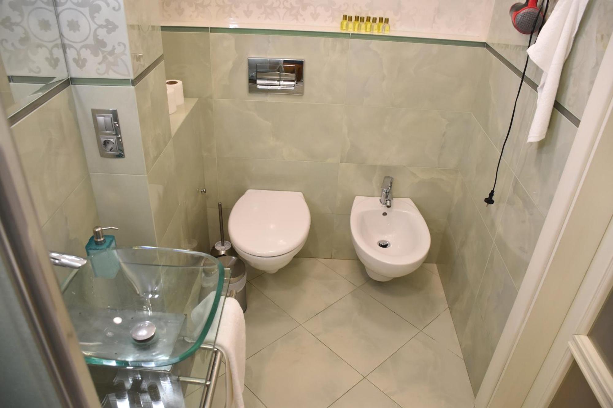 Renewed Central Apartment Lwów Zewnętrze zdjęcie