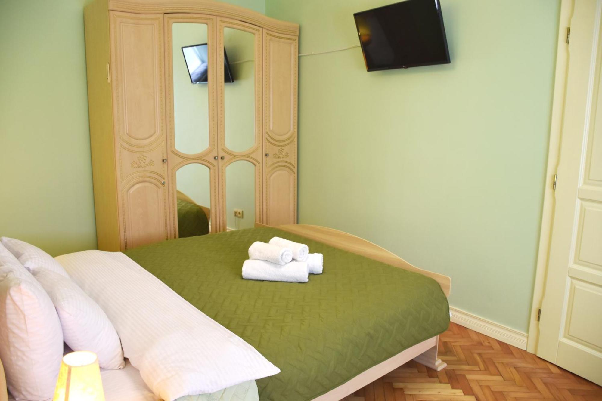 Renewed Central Apartment Lwów Zewnętrze zdjęcie