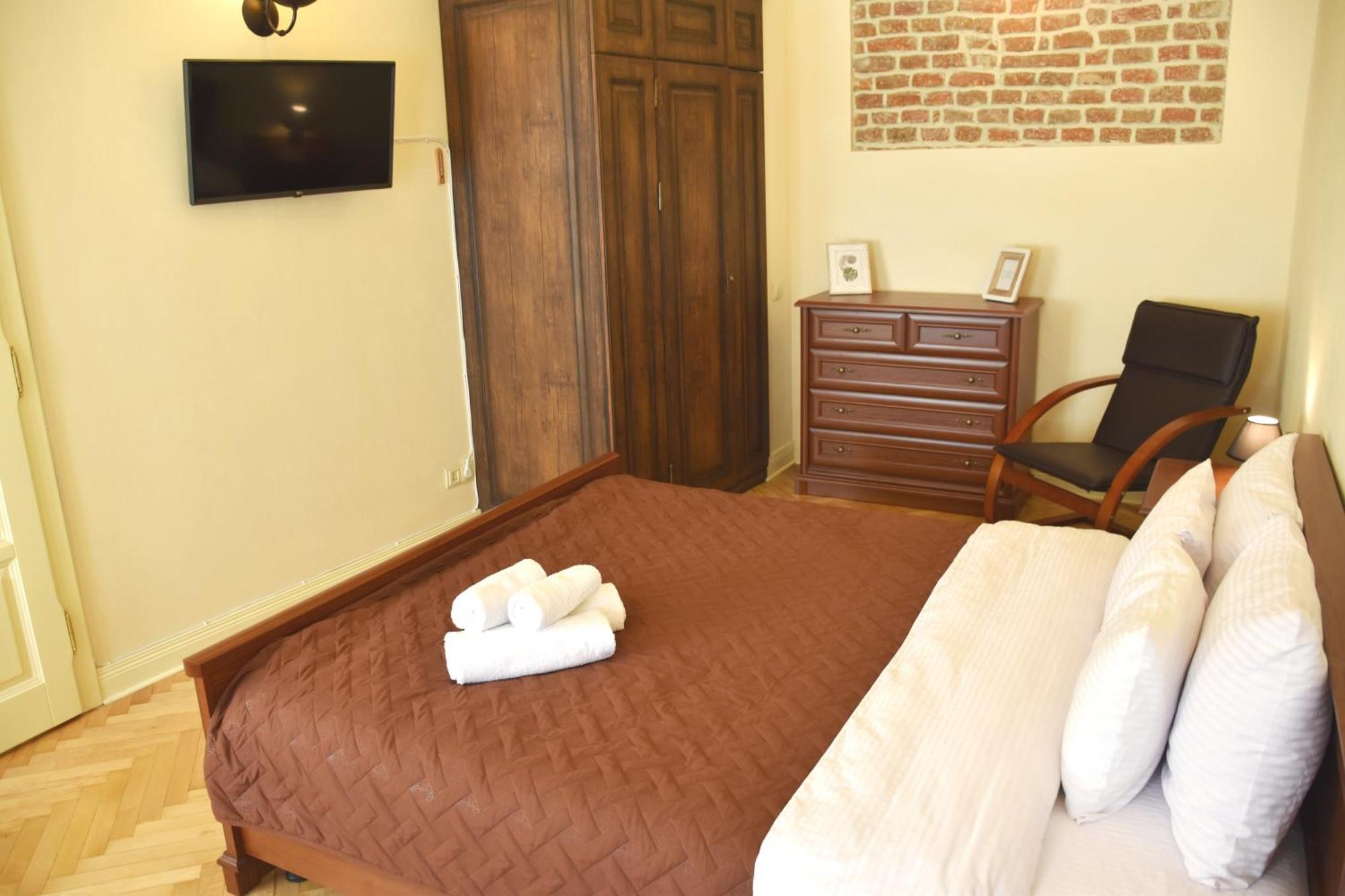 Renewed Central Apartment Lwów Zewnętrze zdjęcie